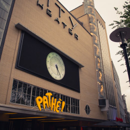 Fachada del teatro Pathe!